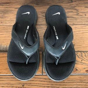 Never worn Nike Ultra Comfort Flip Flops